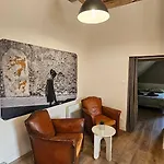 Lou Clapas Holiday home *